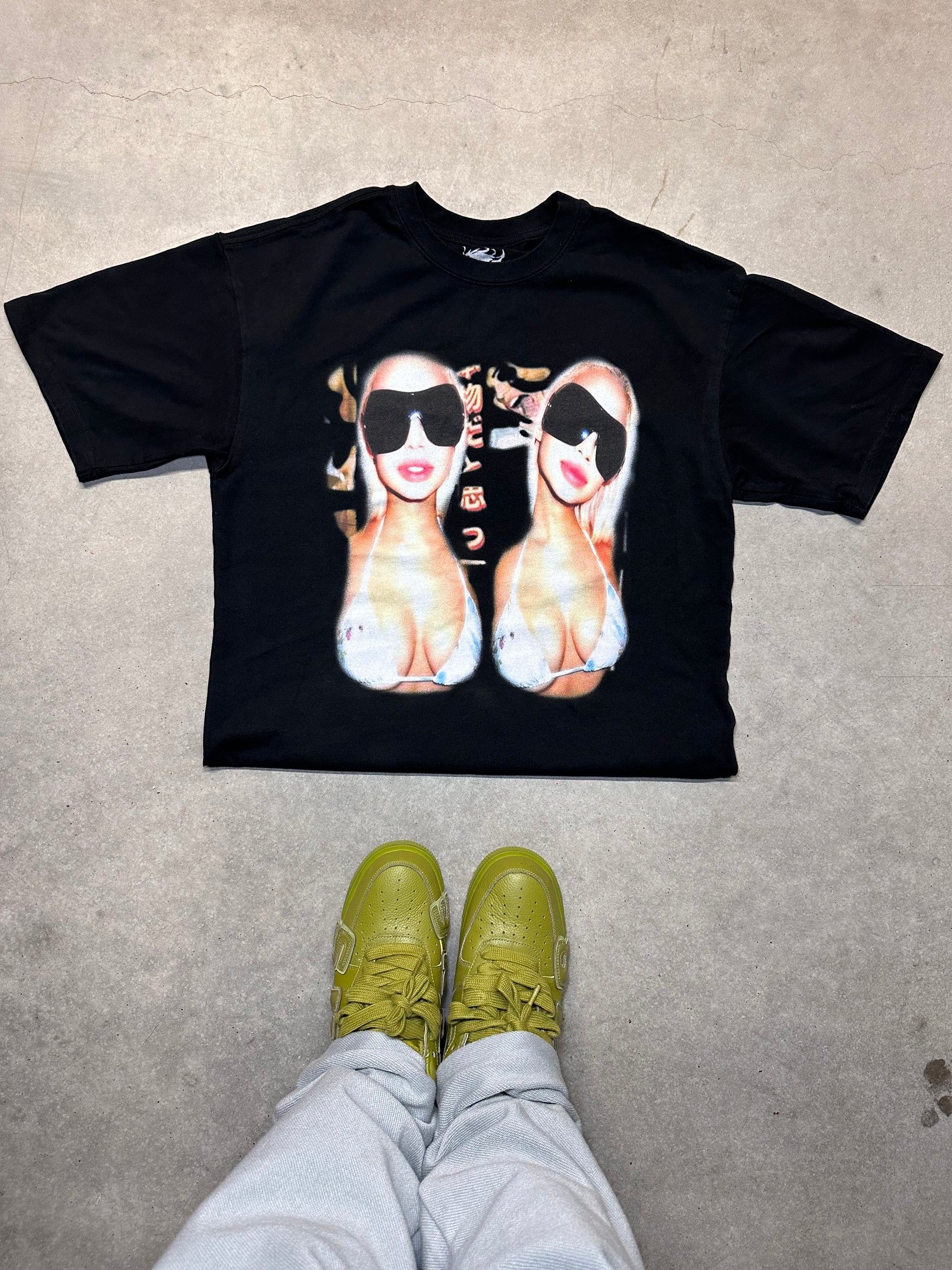 TWIN 'N EM GLOW TEE Boxy Vintage Shirt Graphic Tee Streetwear Y2K